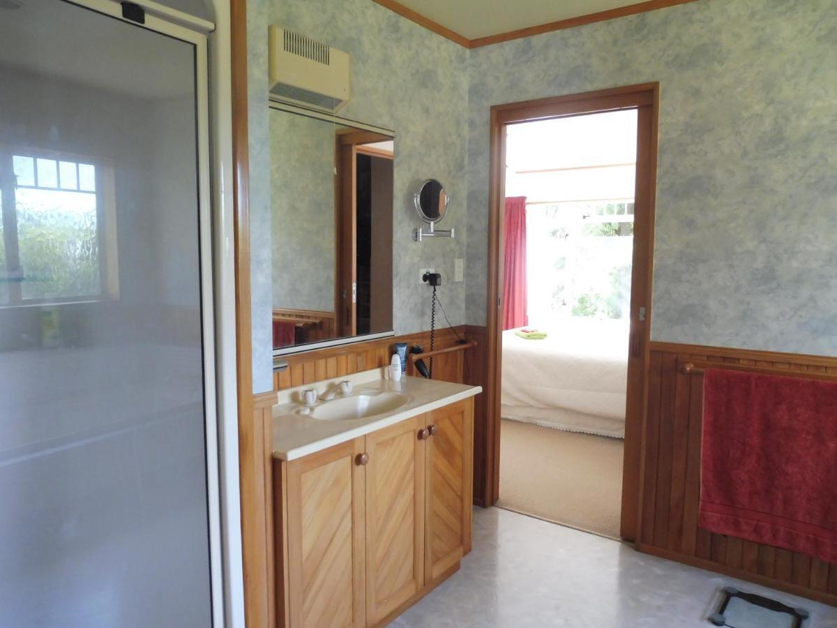 Ferienwohnung Hideaway Off Heta New Plymouth Exterior foto